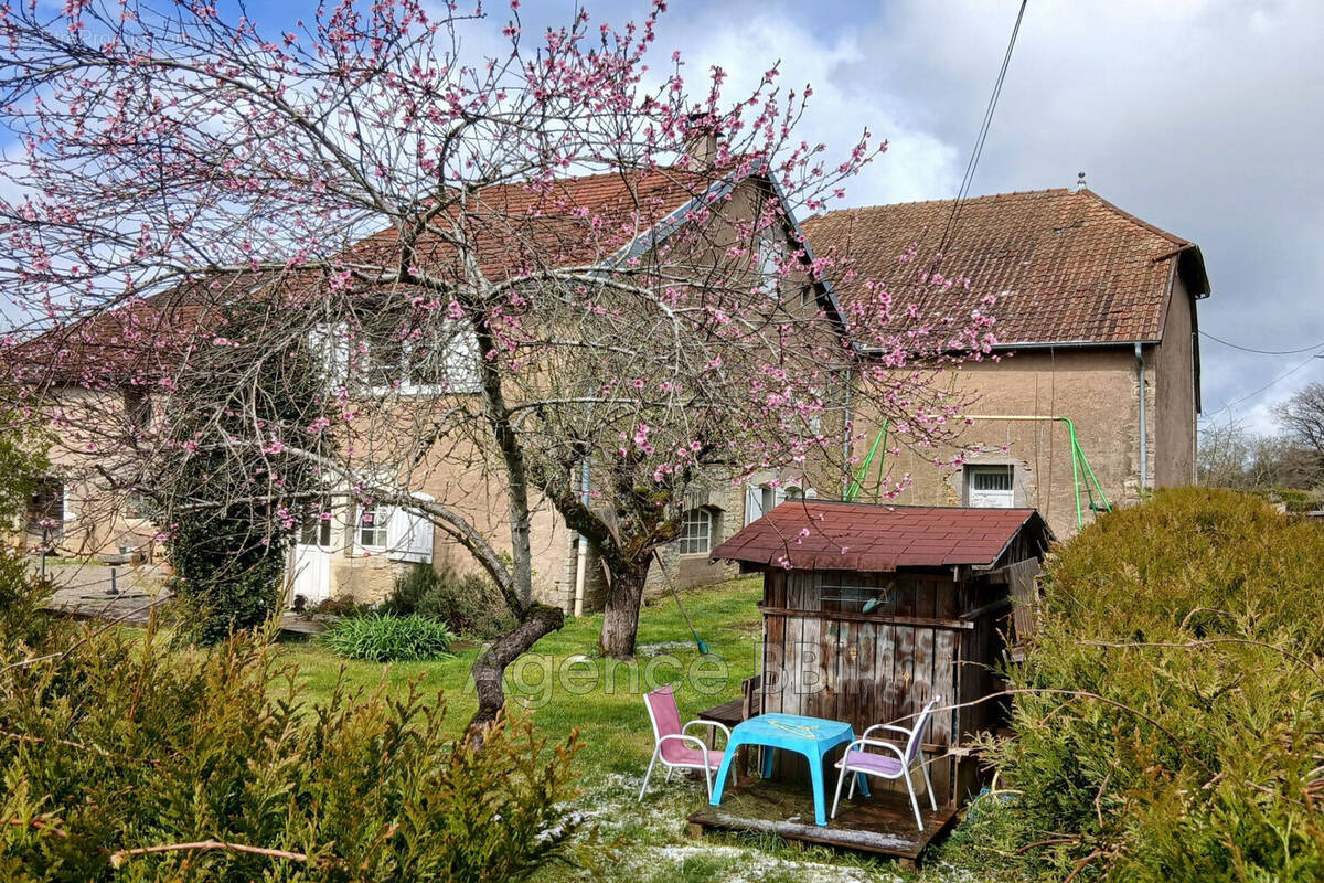 Maison à VERGRANNE
