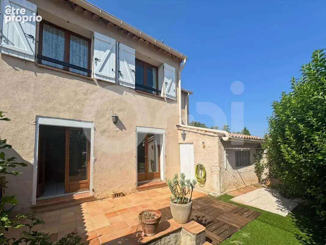 Maison à LA CRAU