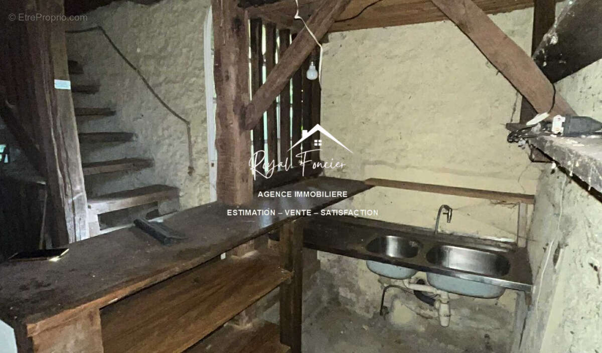 Maison à DANGE-SAINT-ROMAIN