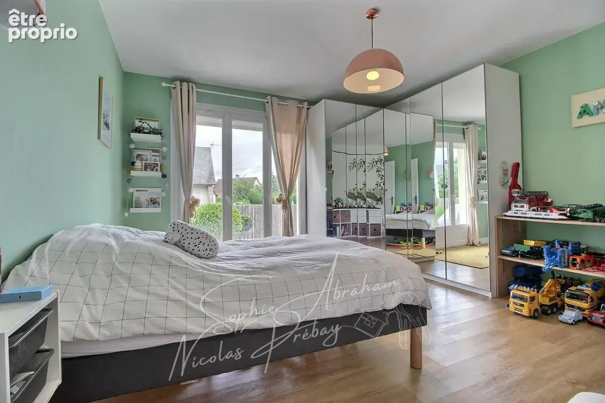 Maison individuelle sur sous-sol de 7 pièces, 5 chambres avec jardin clos - photo 10