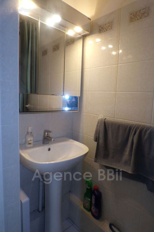 Appartement à PARIS-14E