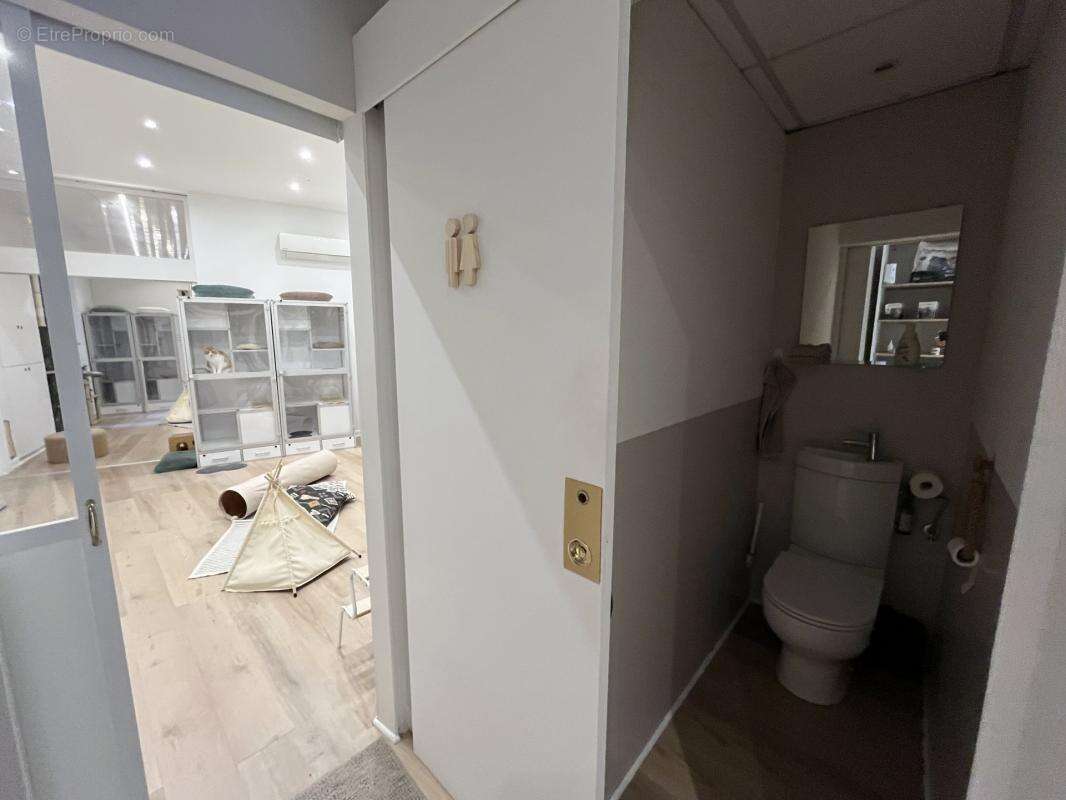 Commerce à BEAUSOLEIL