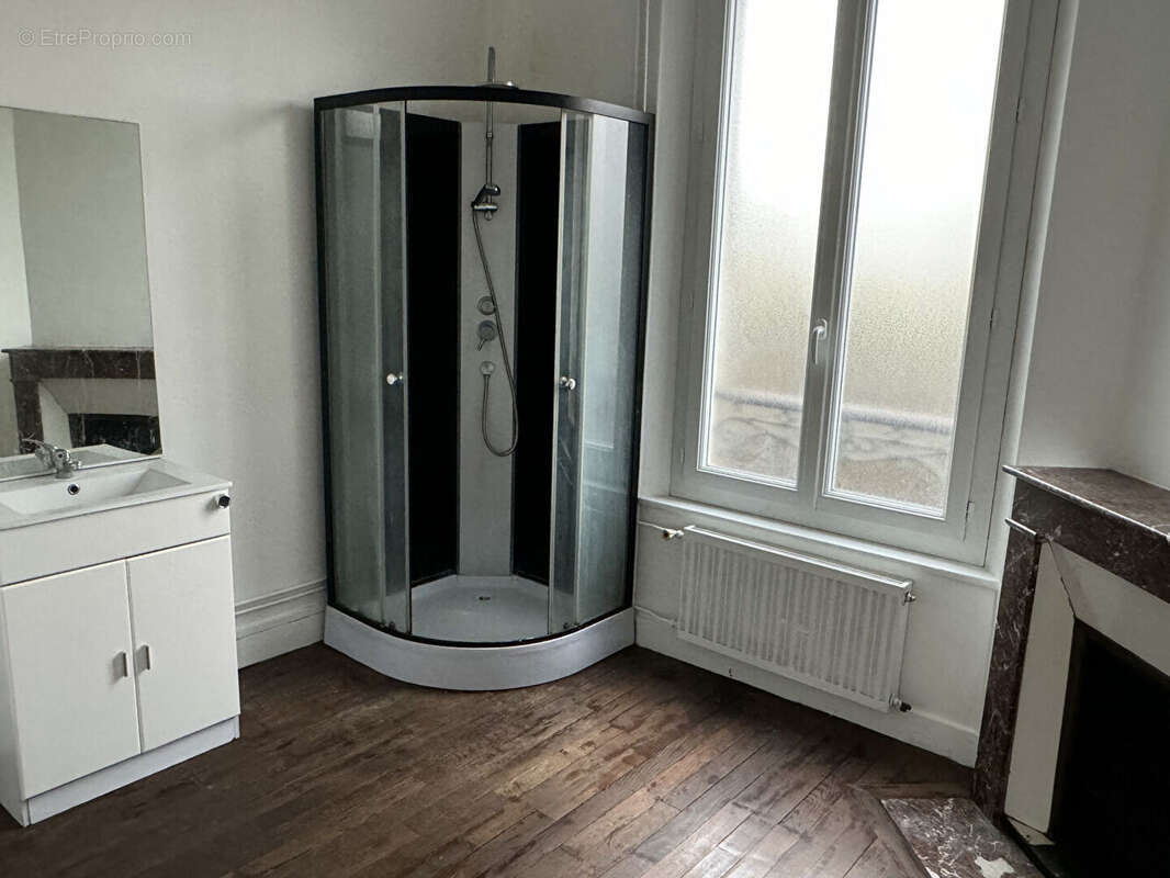 Appartement à SAINT-REMY-SUR-AVRE