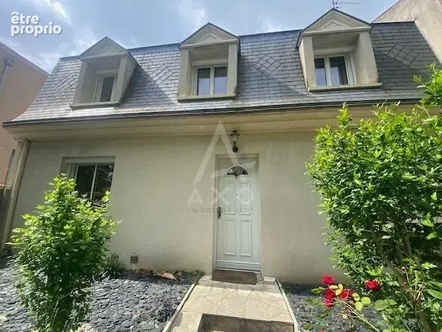 Maison 145 m² à Saint-Maur-Des-Fosses  - photo 17