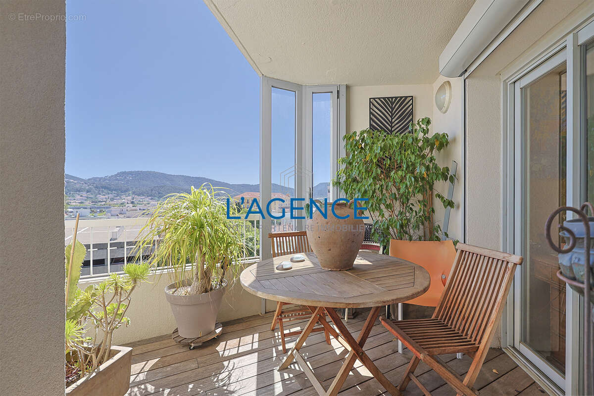 Appartement à HYERES