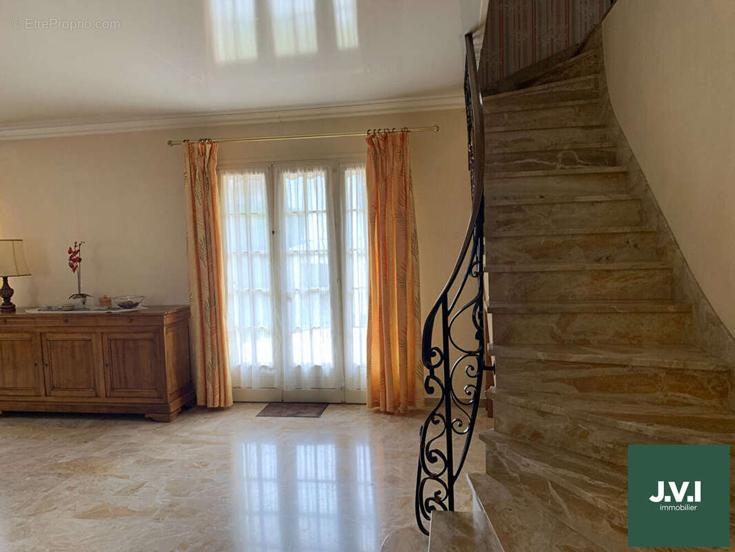 Maison à MONTMORENCY