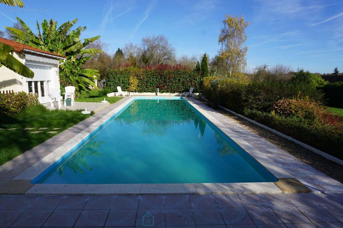 Maison à SAINT-JORY-DE-CHALAIS