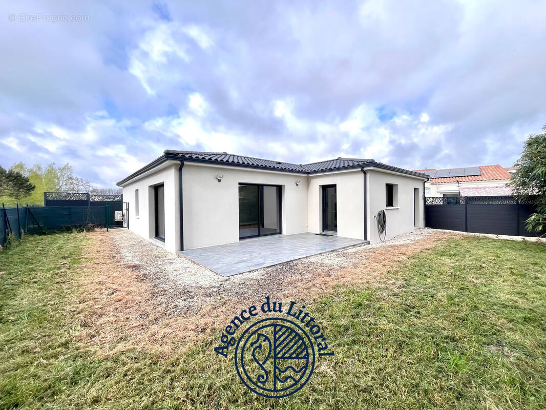 Maison à LES MATHES