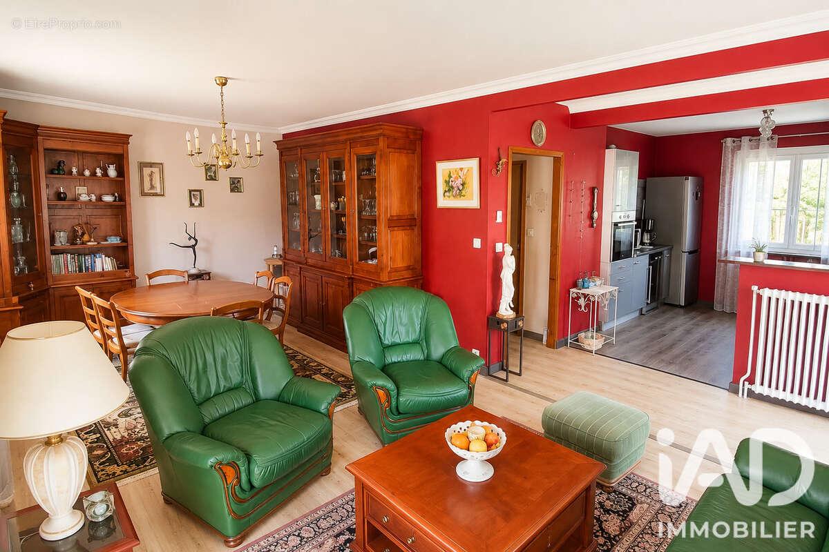 Maison 80 m² à Lons-Le-Saunier  - photo 2
