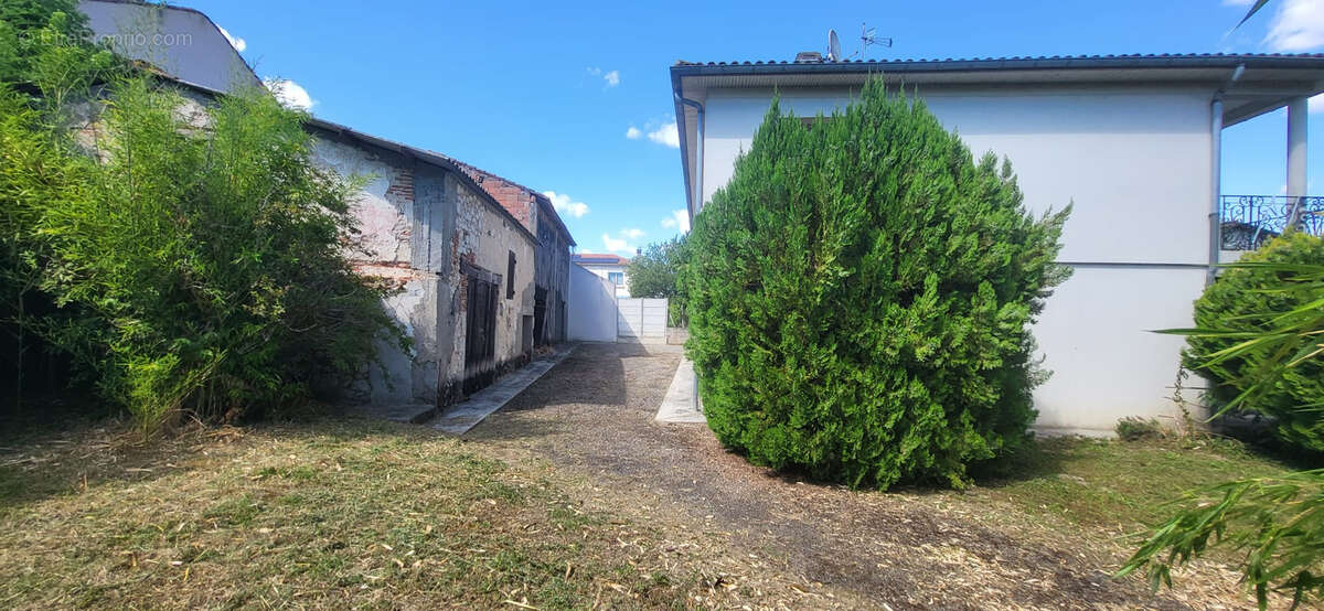 Maison avec dépendance Saint Hilaire - photo 9