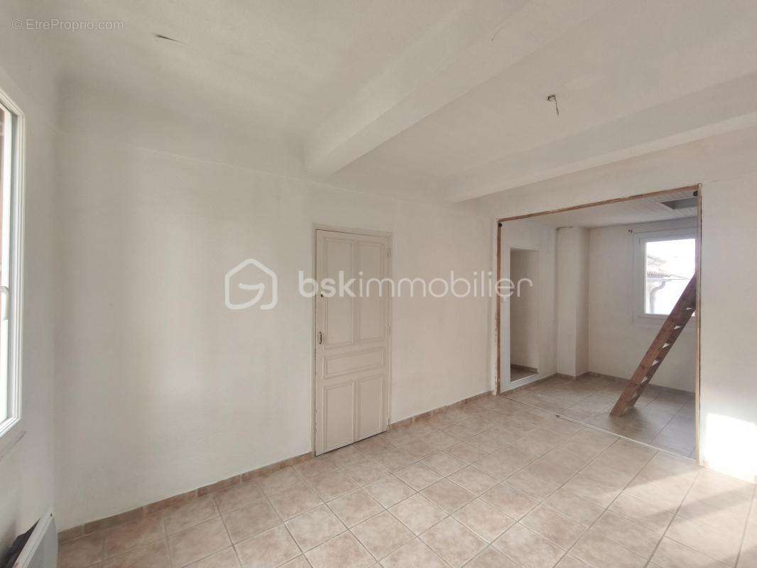 Maison de village T4 de  145 m² dont 65 m² de combles aménageables - photo 8