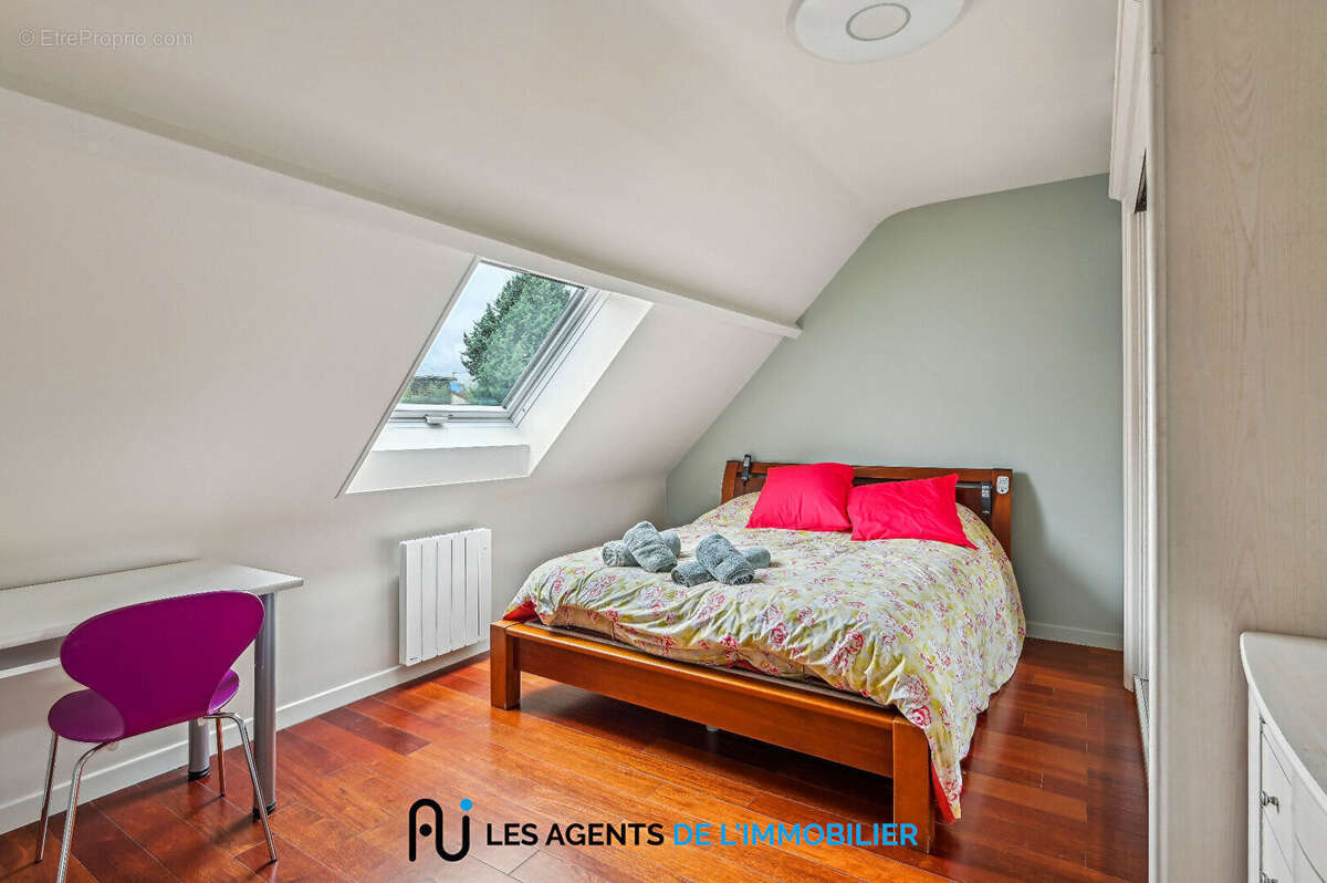 Maison à NANTERRE