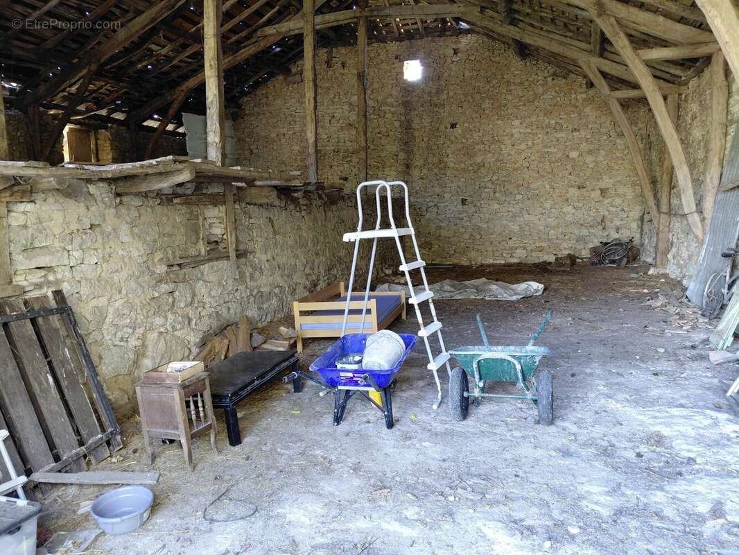 Maison à BELMONT-SAINTE-FOI