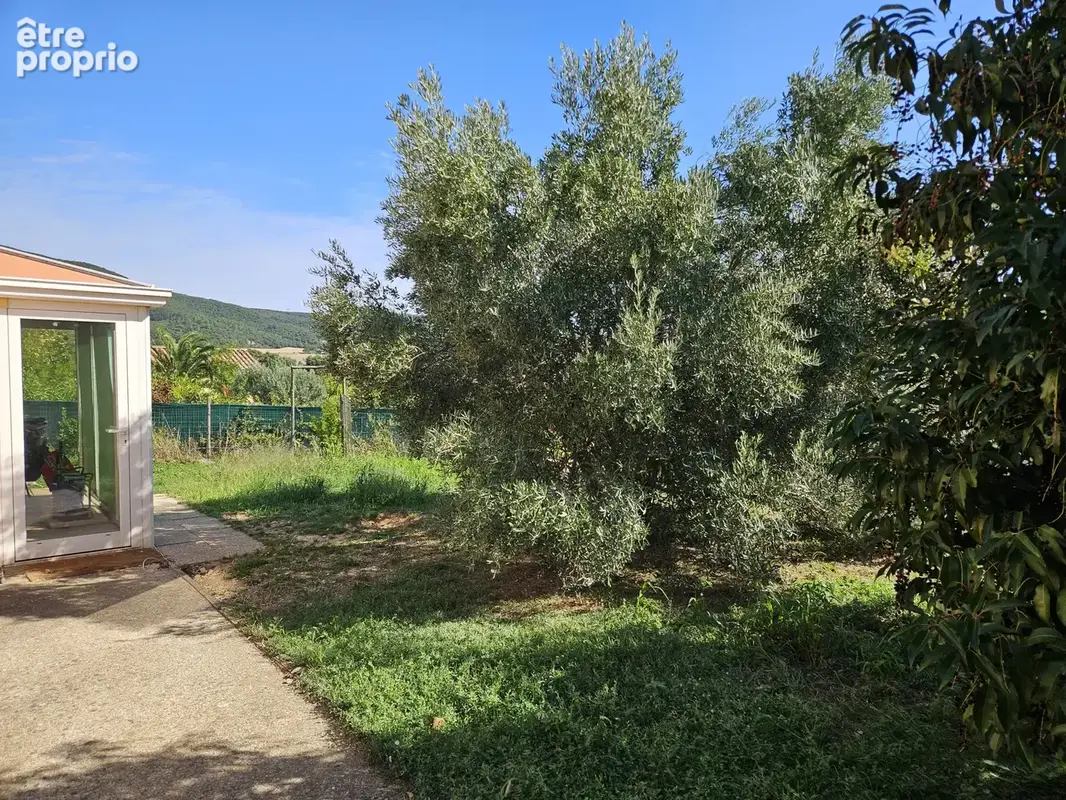Maison provencale 112 m2. 3 chambres. garages . piscine. sur 1225 m2 terrain clos amenage. - photo 8
