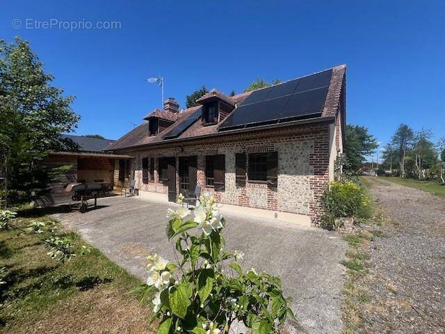 Maison 72 m² à Lisieux  - photo 1