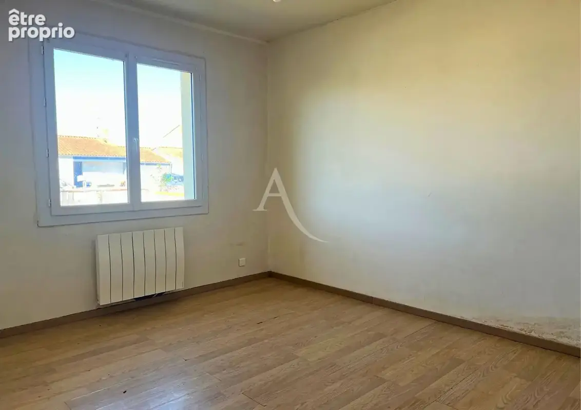 EXCLUSIVITÉ- Maison de plain-pied avec jardin et garage - Bouin. - photo 7