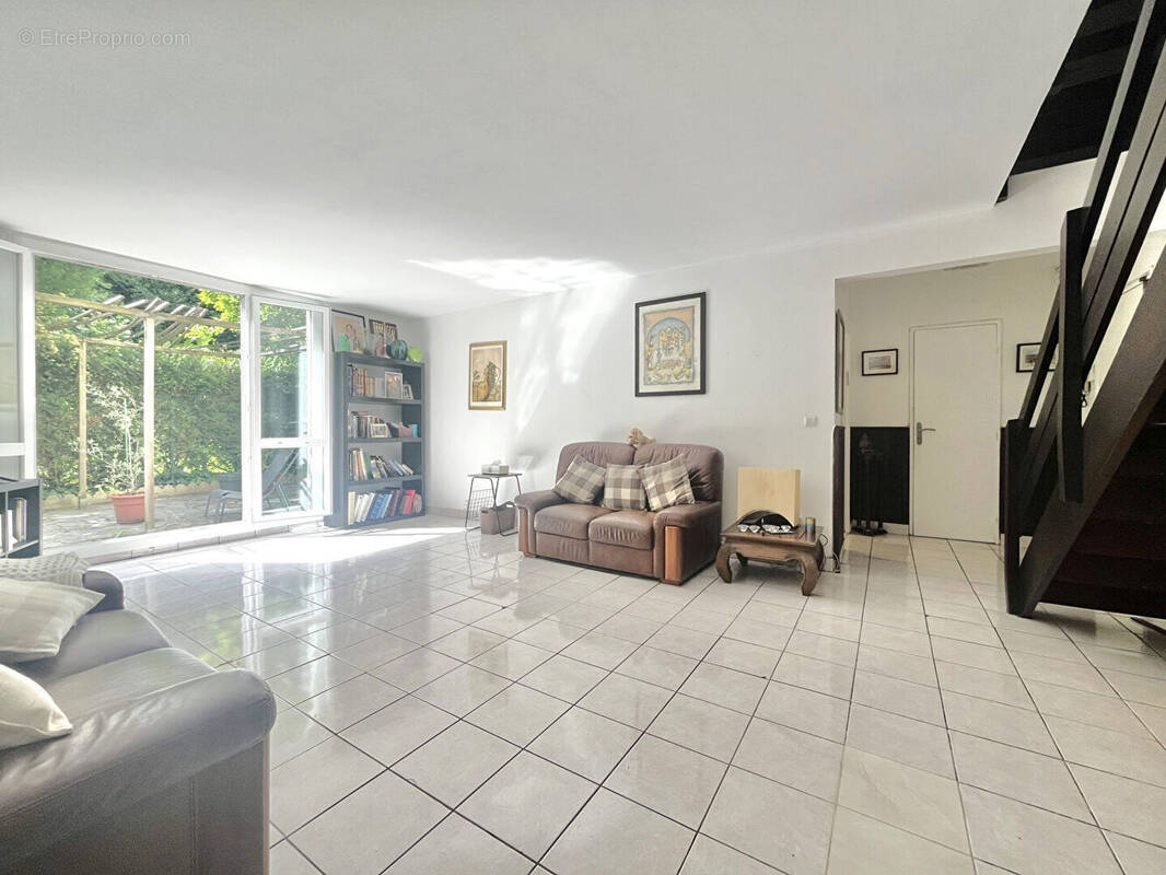 Appartement à FONTENAY-SOUS-BOIS