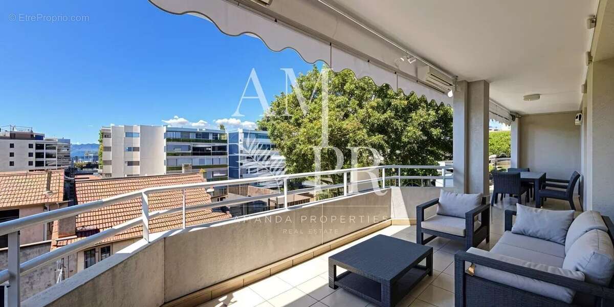 Appartement 4 pièces - Aperçu mer - Palm Beach Cannes - photo 14