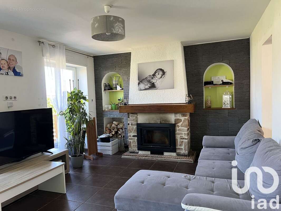 Photo 3