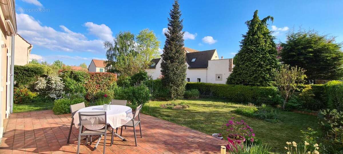 Maison à BOIS-D'ARCY