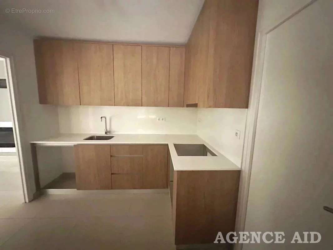 Maison à CUGES-LES-PINS