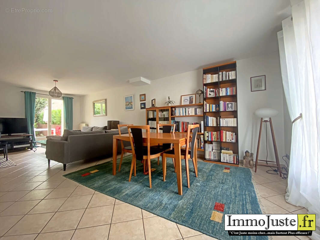 Maison à LES ESSARTS-LE-ROI