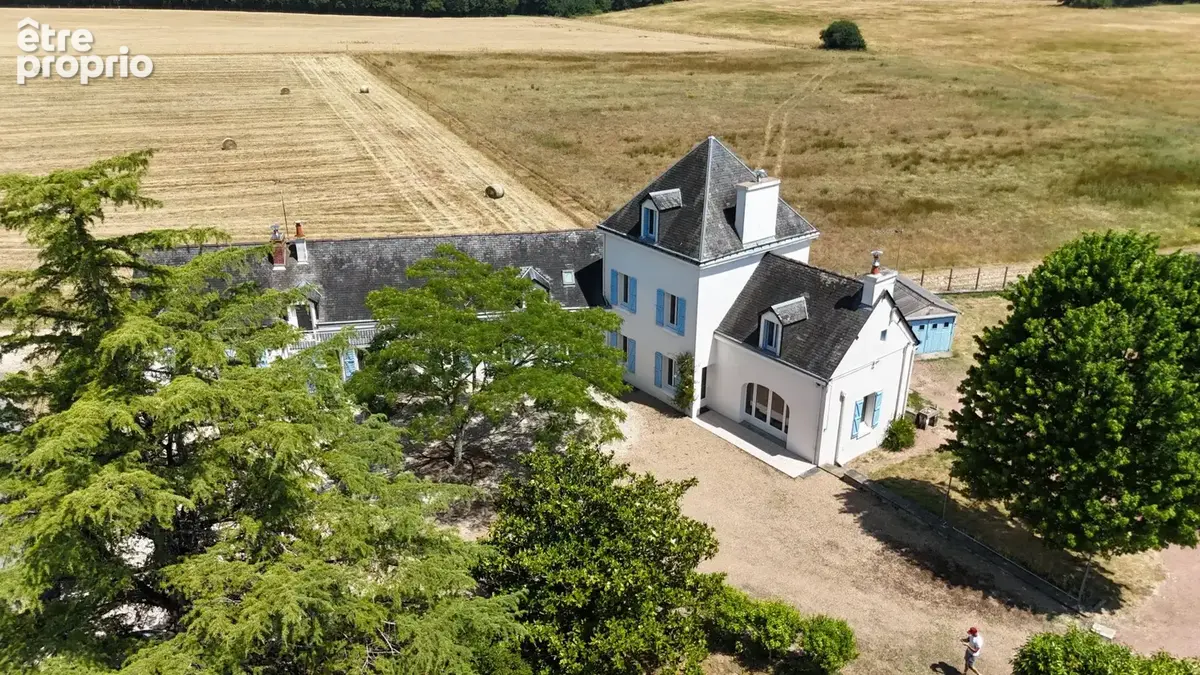 Maison 300 m² à Cere-La-Ronde  - photo 2