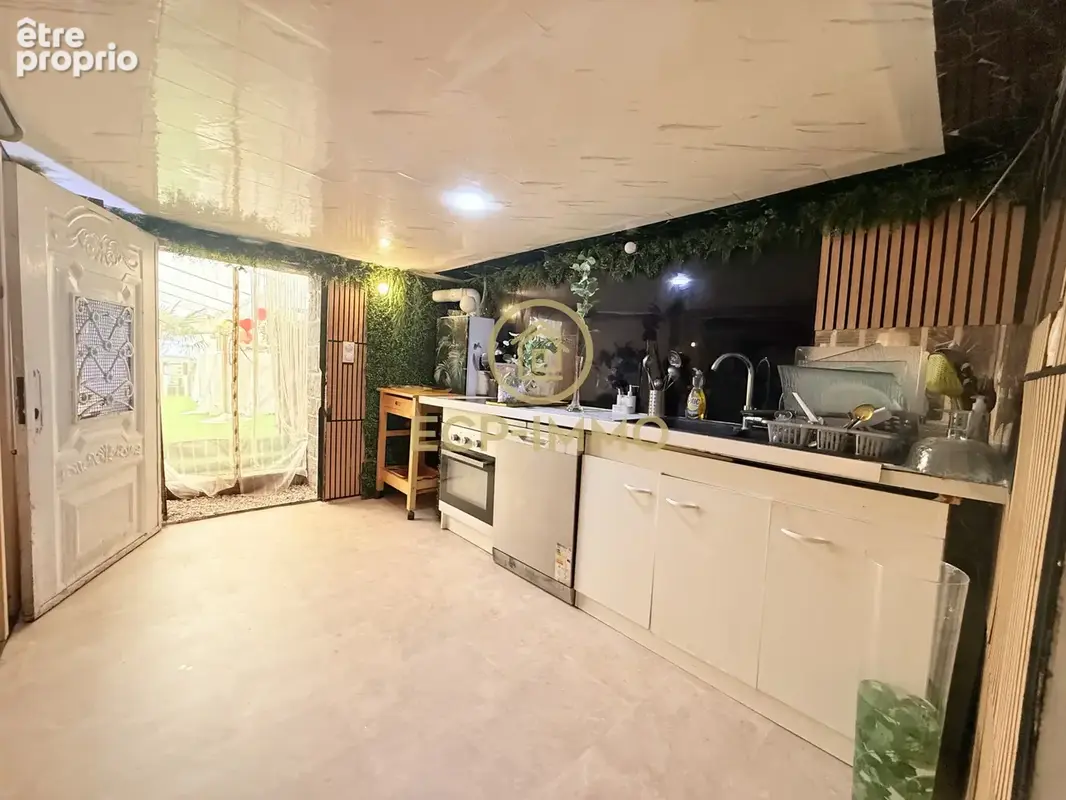 Maison atypique pleine de potentiel   À découvrir ! - photo 8