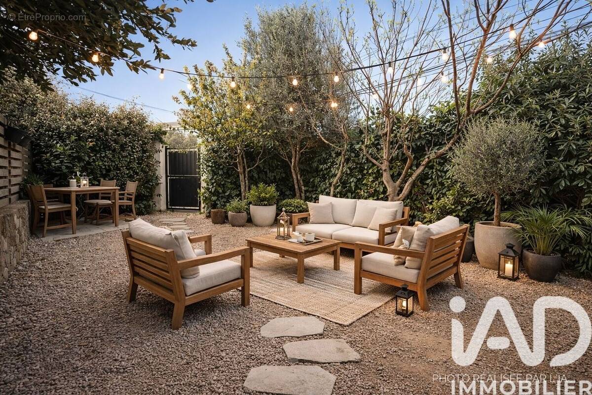 Photo 1 - Maison à LE CASTELLET