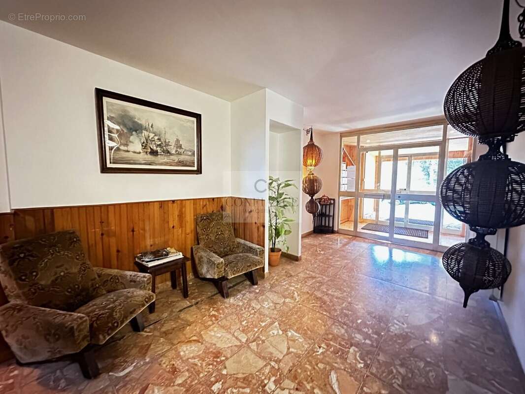 Appartement à SAINT-ETIENNE-DE-TINEE