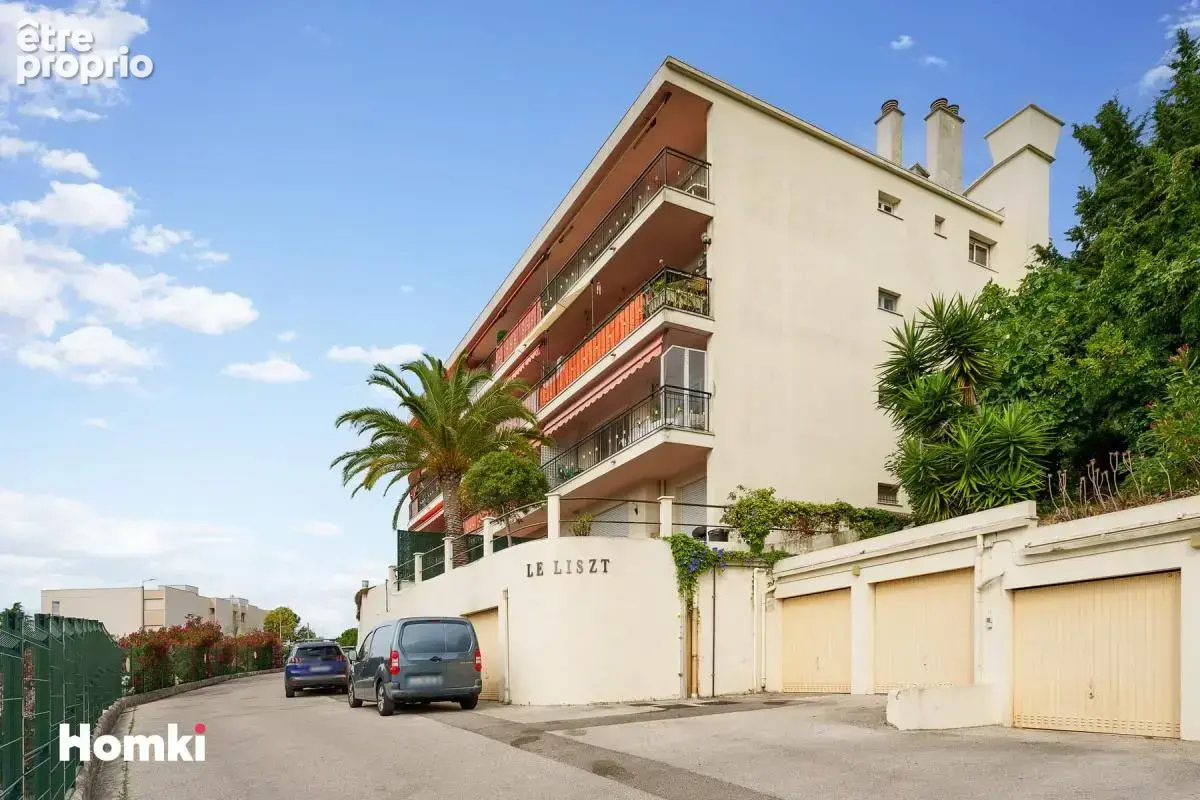 Antibes – Les Châtaigniers  Spacieux 3 pièces de 80,59 m² avec grande terrasse de 26 m² et parking privatif - photo 13