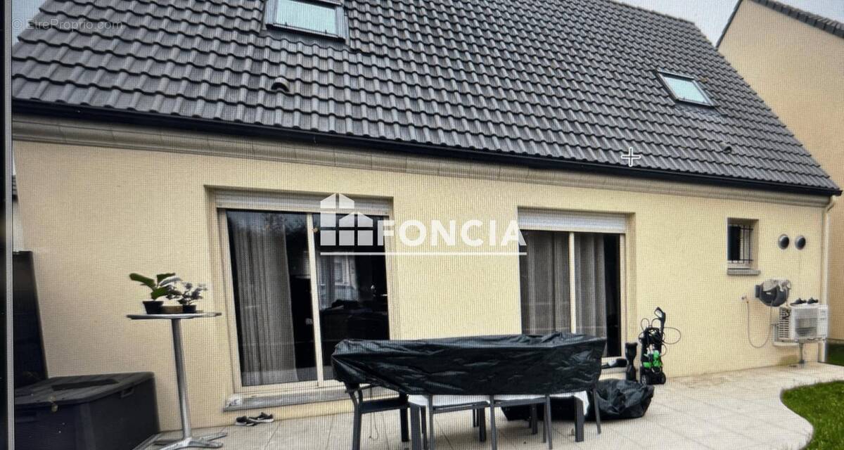 Exclusivite salouel pavillon de 92,89 m2 vendu loue 1200 € / mensuel - photo 1