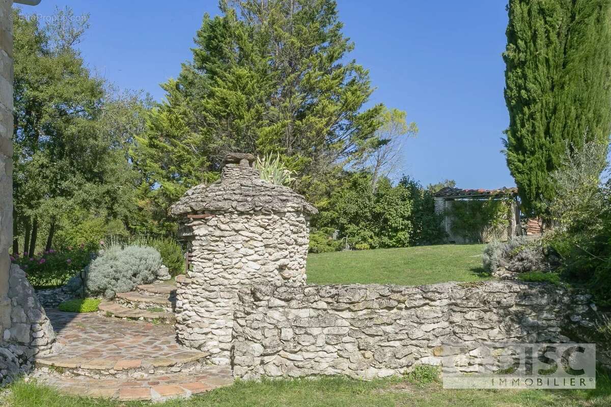 Maison à CASTELNAU-DE-MONTMIRAL