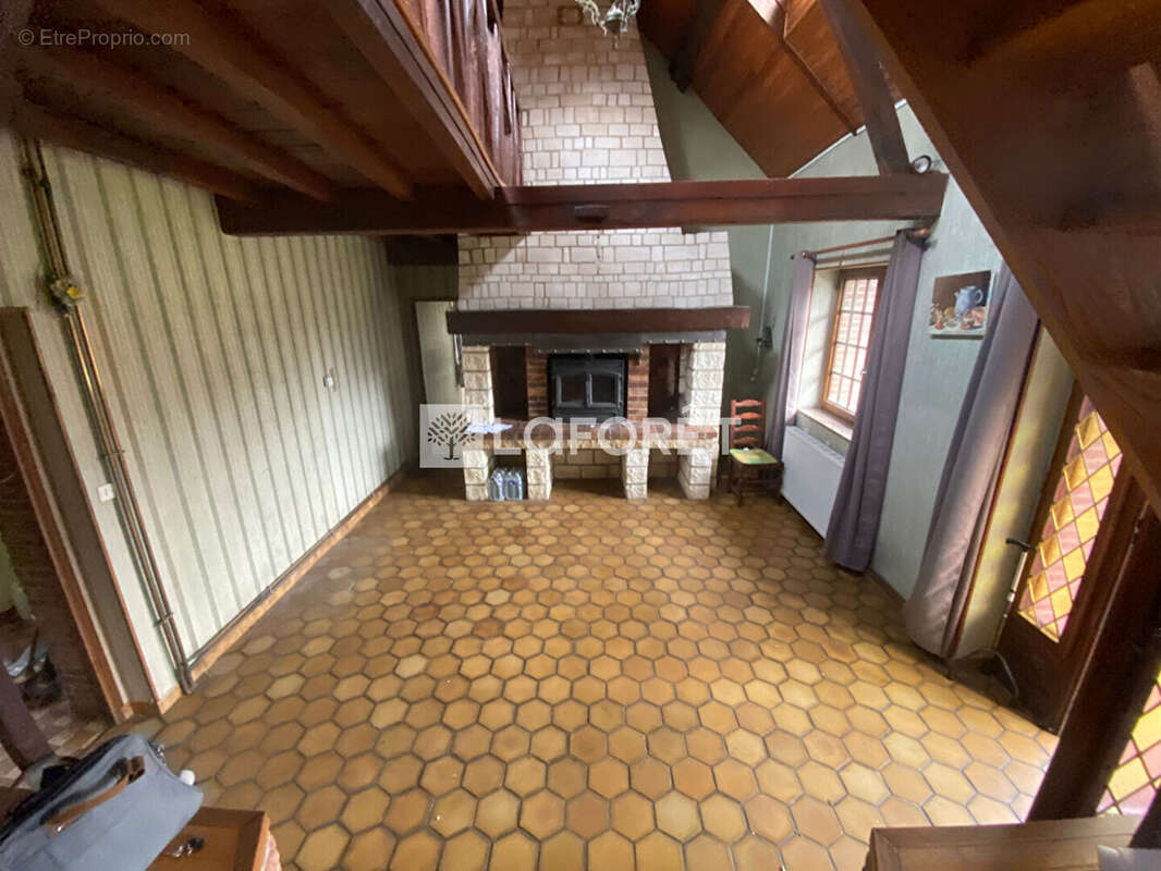 Maison à BEAURAINVILLE