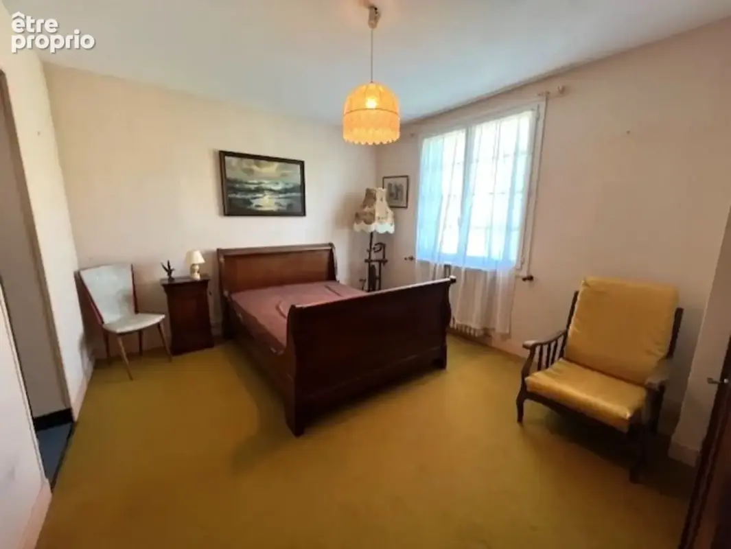 Maison à vendre 8 pièces SAINTES (17) - photo 8