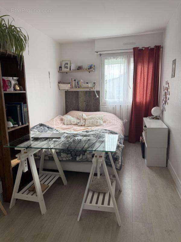 À VENDRE – Périgueux – Résidence au calme le long de la Voie Verte Appartement T4 de 78 m² – Terrasse + Garage – Proximité centr - photo 7