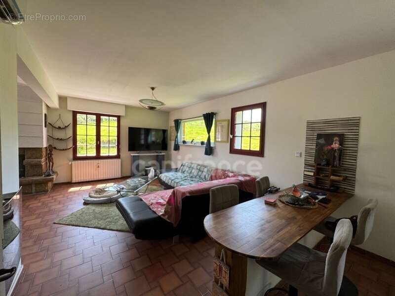 Maison à PLOUNEVEZEL