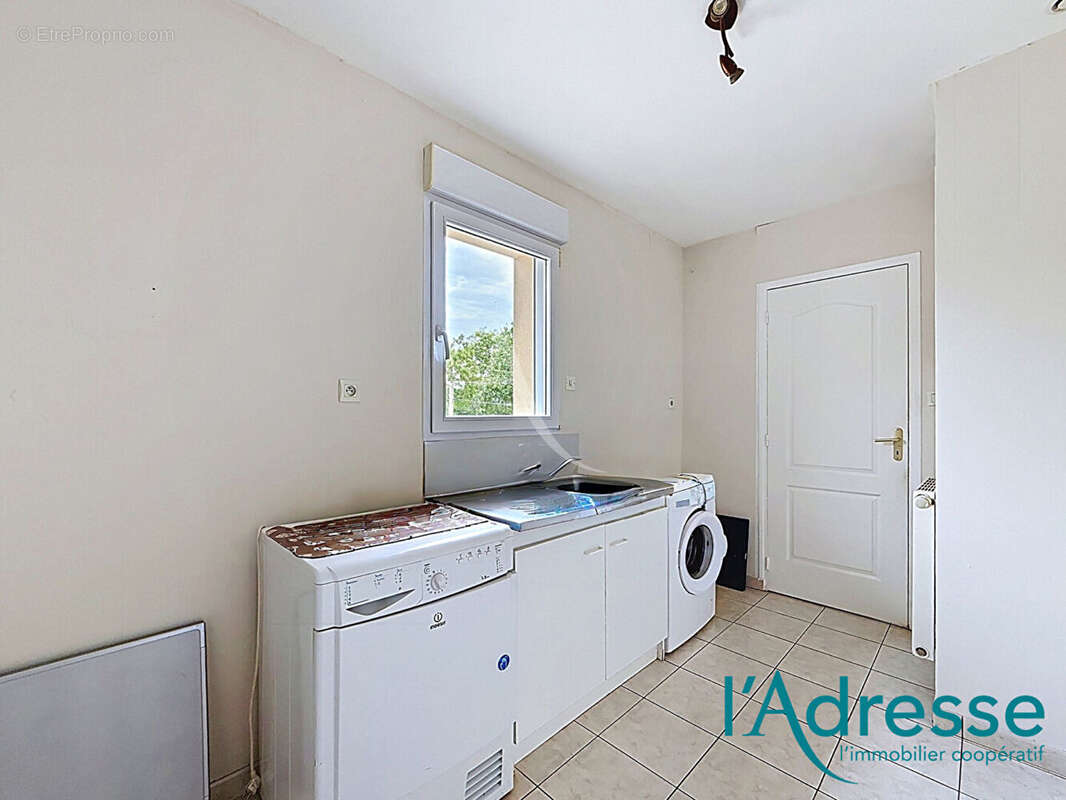 Maison Meslay Du Maine 4 pièce 87.7 m2 - photo 6