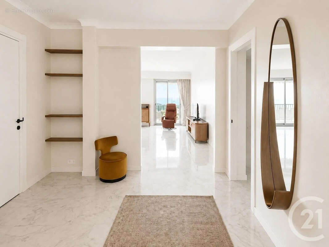 Appartement à ROQUEBRUNE-CAP-MARTIN