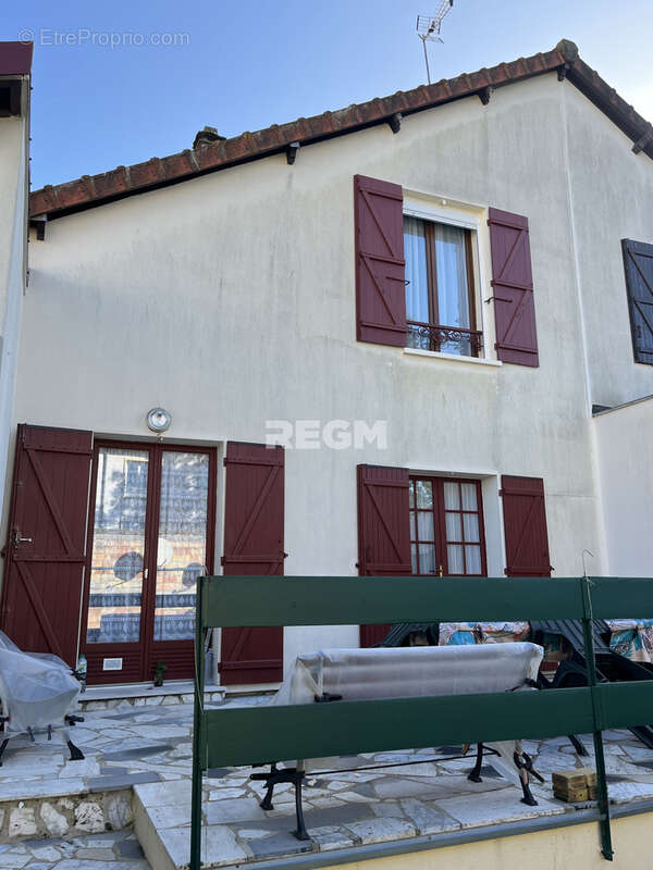 Maison à CORBEIL-ESSONNES