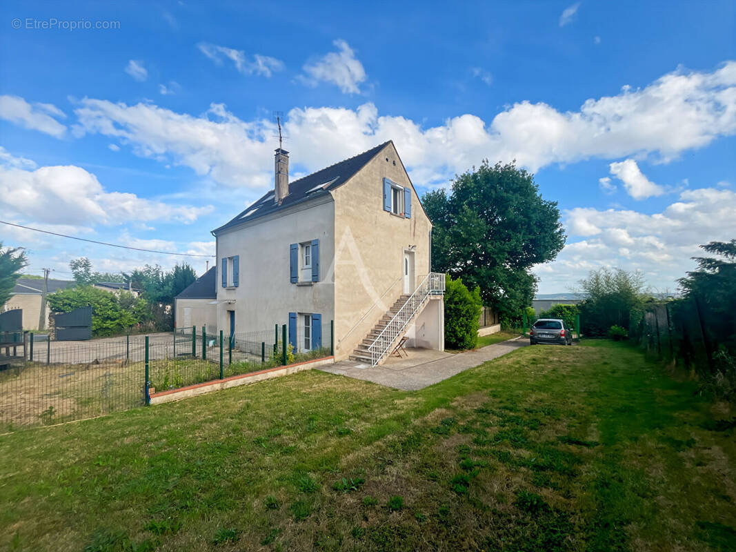 Appartement à VAUX-SUR-SEINE