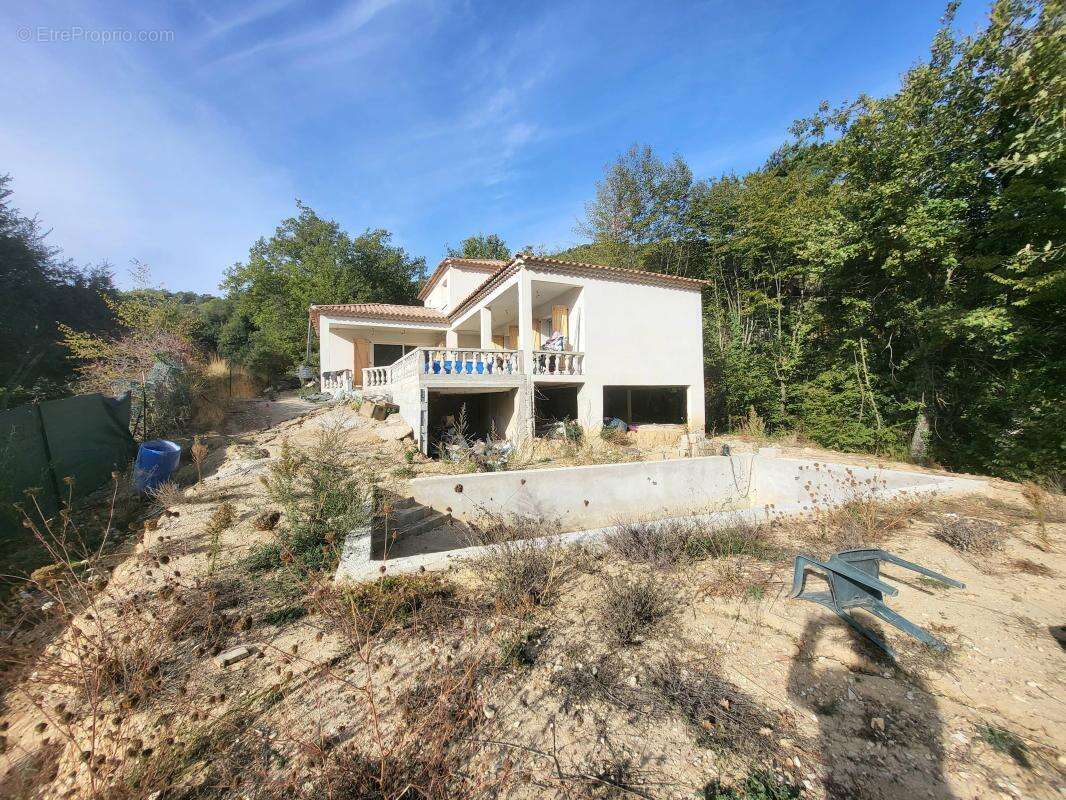 Maison à TOURRETTE-LEVENS