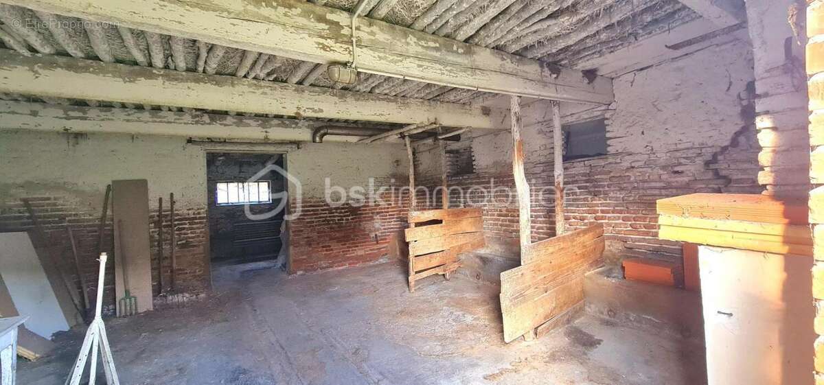 Maison à CHARNAY-LES-CHALON