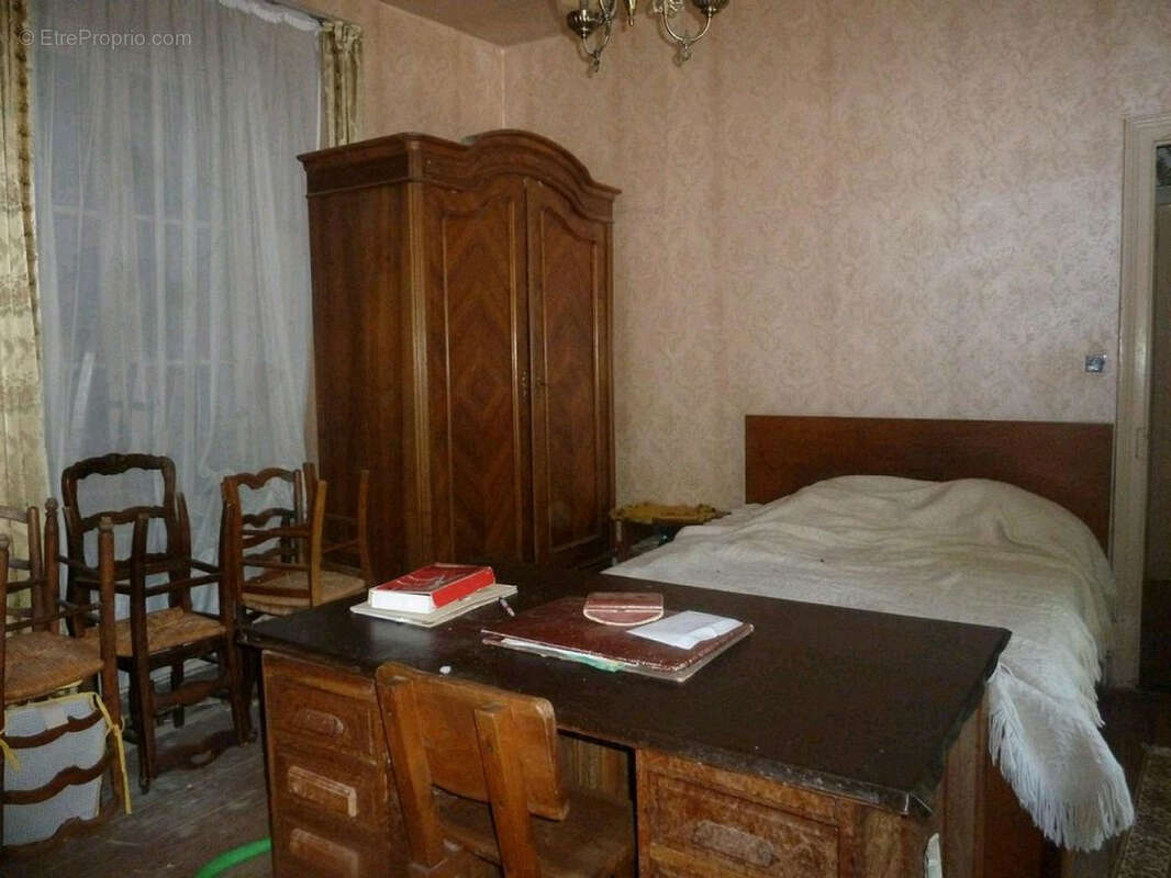 Maison à MONTAIGU-DE-QUERCY