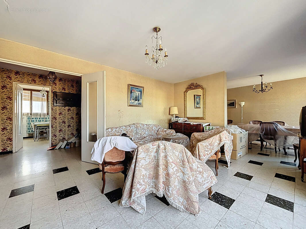 Appartement à NIMES