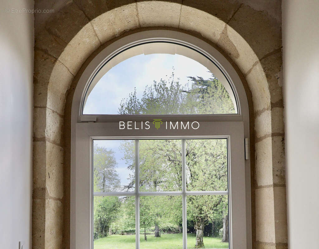 Maison à AZAY-LE-RIDEAU