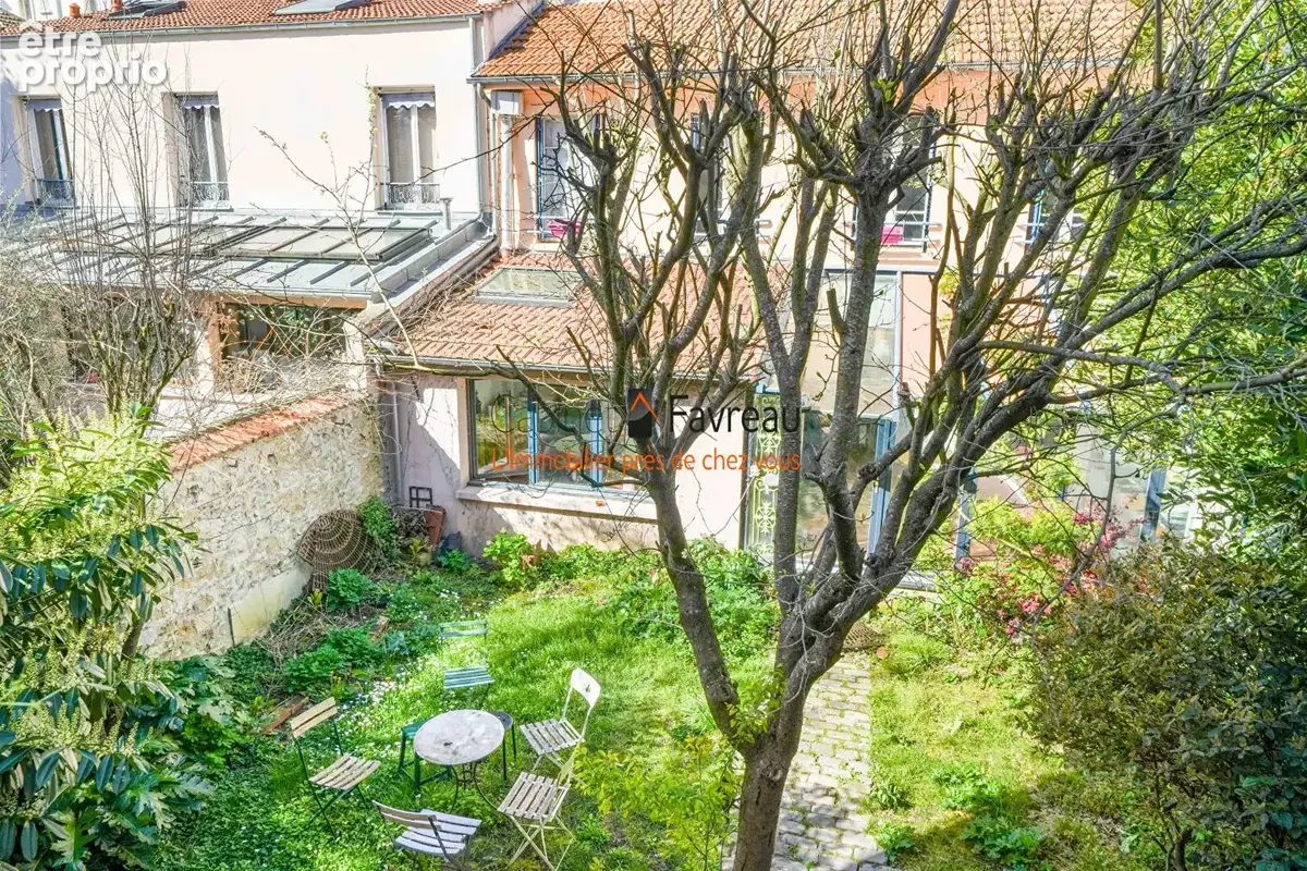 Exclusivité ! bien rare à deux pas du centre-ville - photo 11