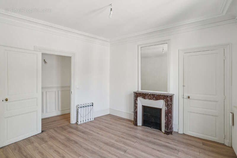 Balcon filant 15m2 ! - 3 P - 2 chbres - 73 m2 - photo 7