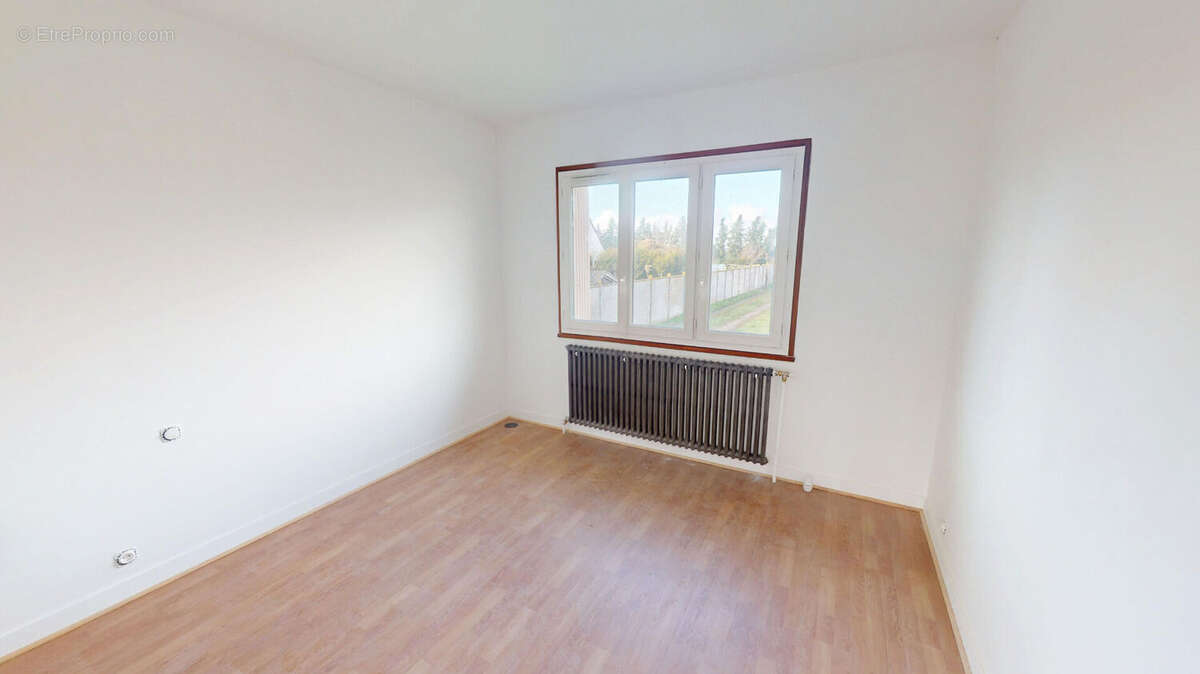 Maison à FONTENAY-SUR-EURE