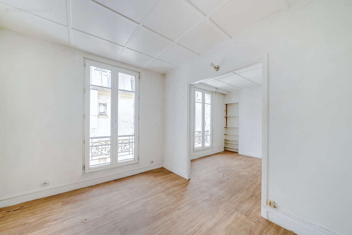 Studio aménageable en deux pièces - Square Gardette - photo 3